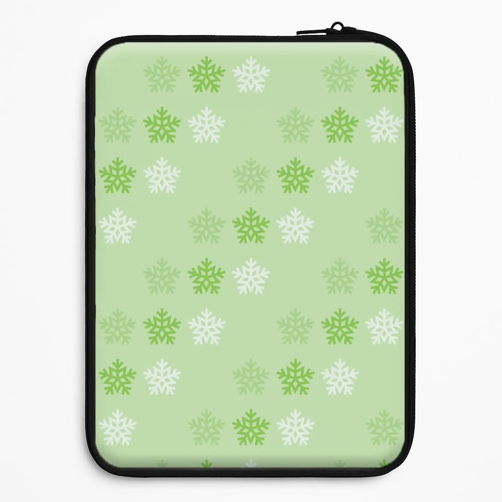 Green Slowflakes Christmas Pattern Laptop Sleeve