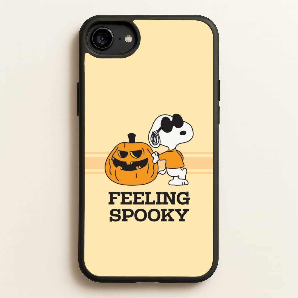 Feeling Spooky Cartoon Beagle iPhone 6 / 7 / 8 / SE Case