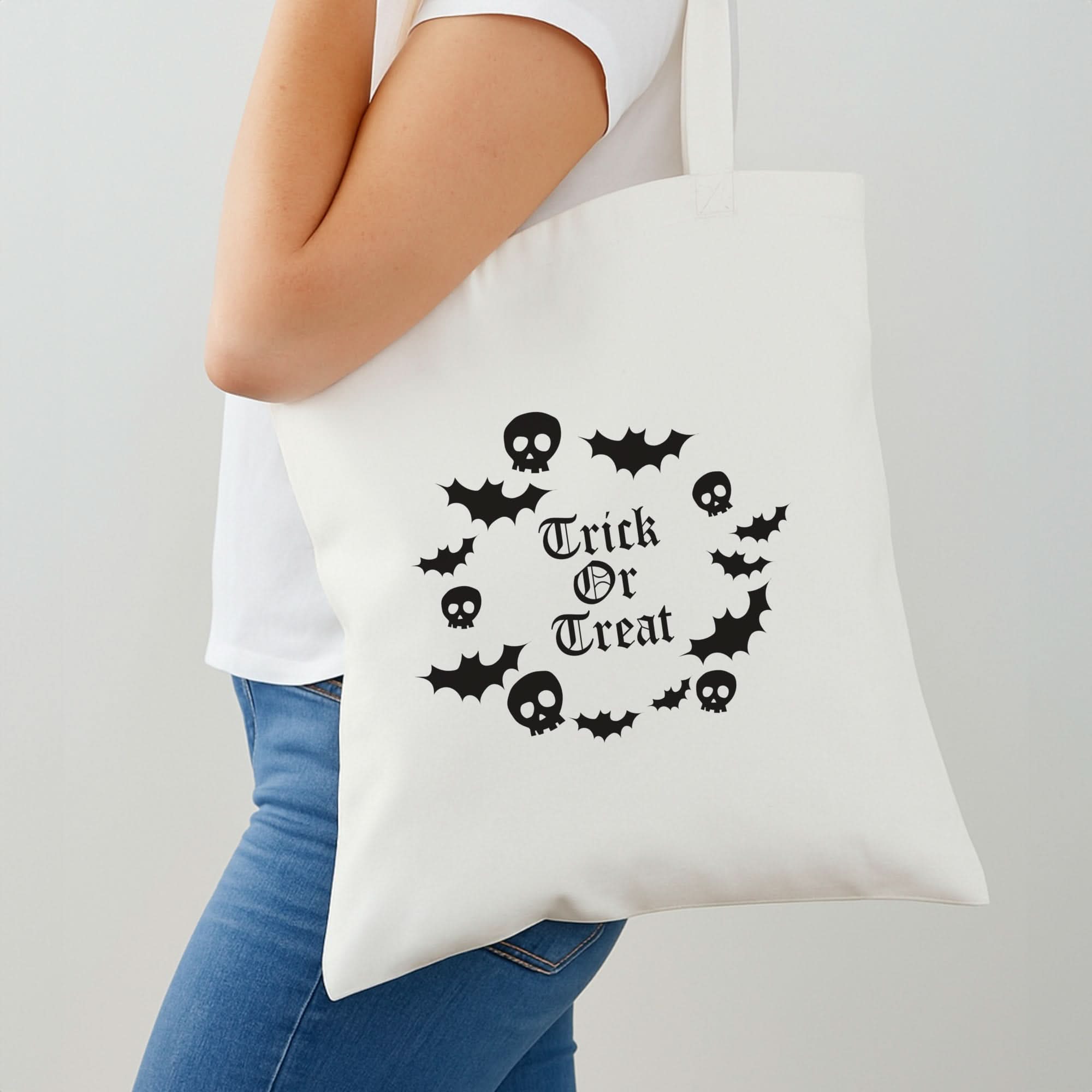 Trick Or Treat Wreath Shoulder Bag