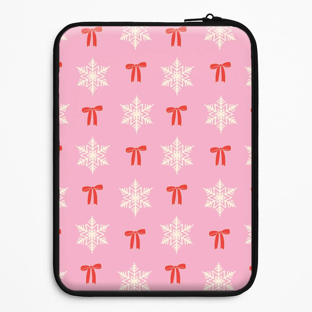 Coquette Bows And Snowflakes Pattern Universal Laptop Sleeve