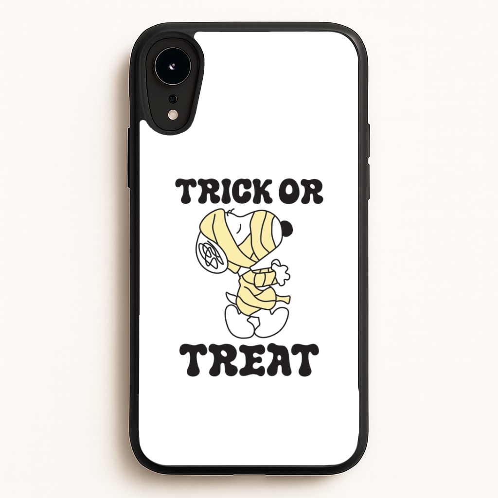 Trick Or Treat Cartoon Beagle iPhone XR Case