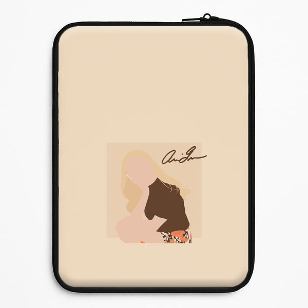 Vintage Pose Universal Laptop Sleeve