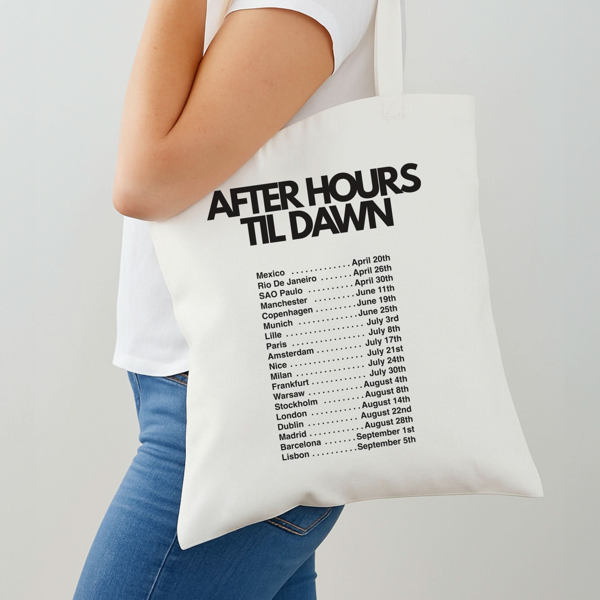 2026 Tour AHTD Shoulder Bag