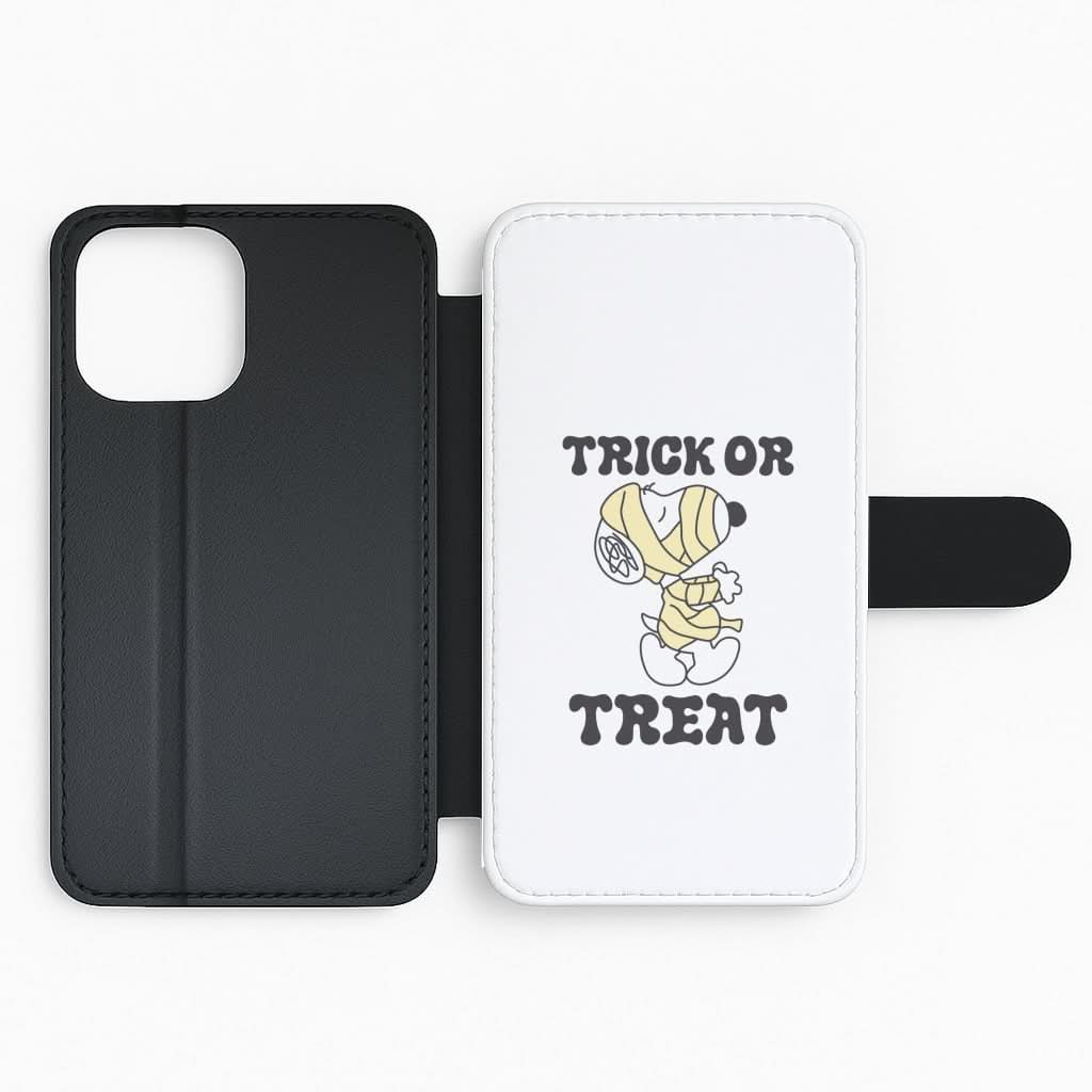 Trick Or Treat Cartoon Beagle Flip Phone Case