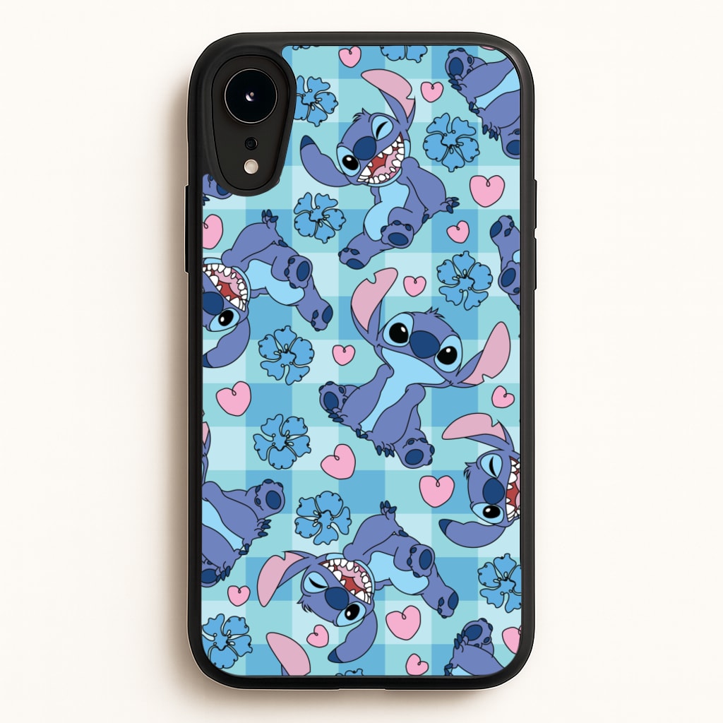 Blue Alien And Hearts Pattern - Disney Phone Case for iPhone XR