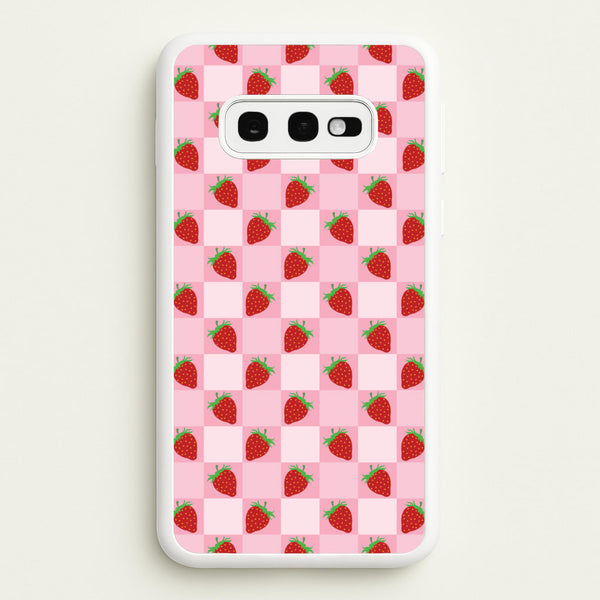 Checkered Strawberries Pattern - Fruits Phone Case for Galaxy S10e