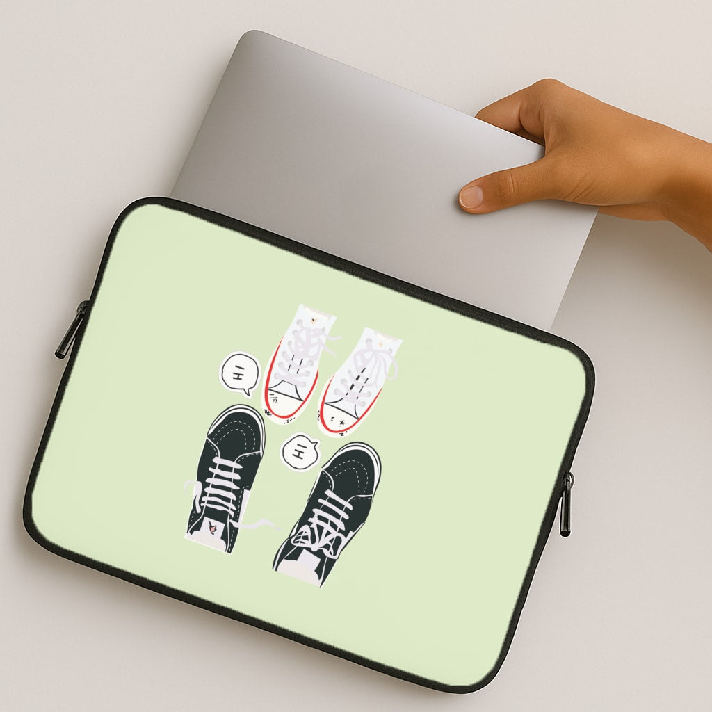 Hi - Heart TV MacBook Case