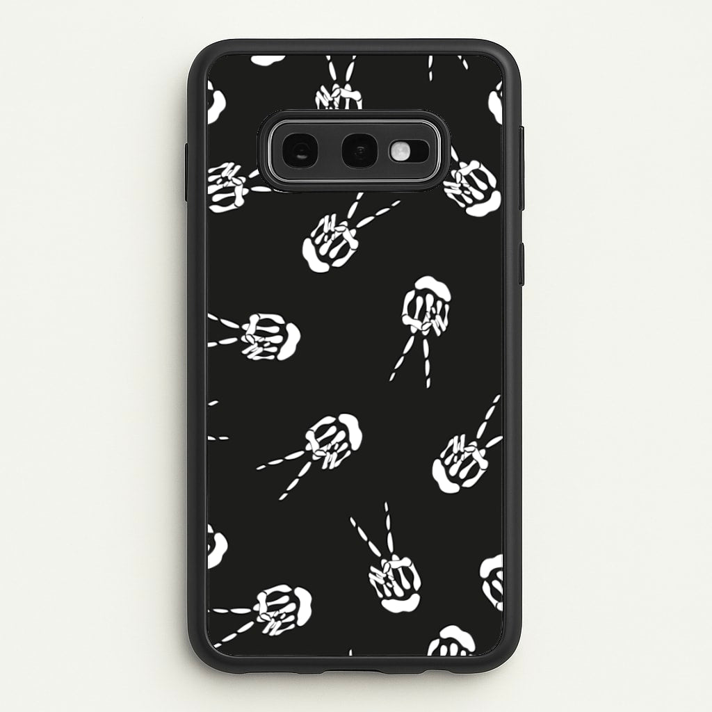 Skeleton Fingers - Halloween  - Halloween Phone Case for Galaxy S10e