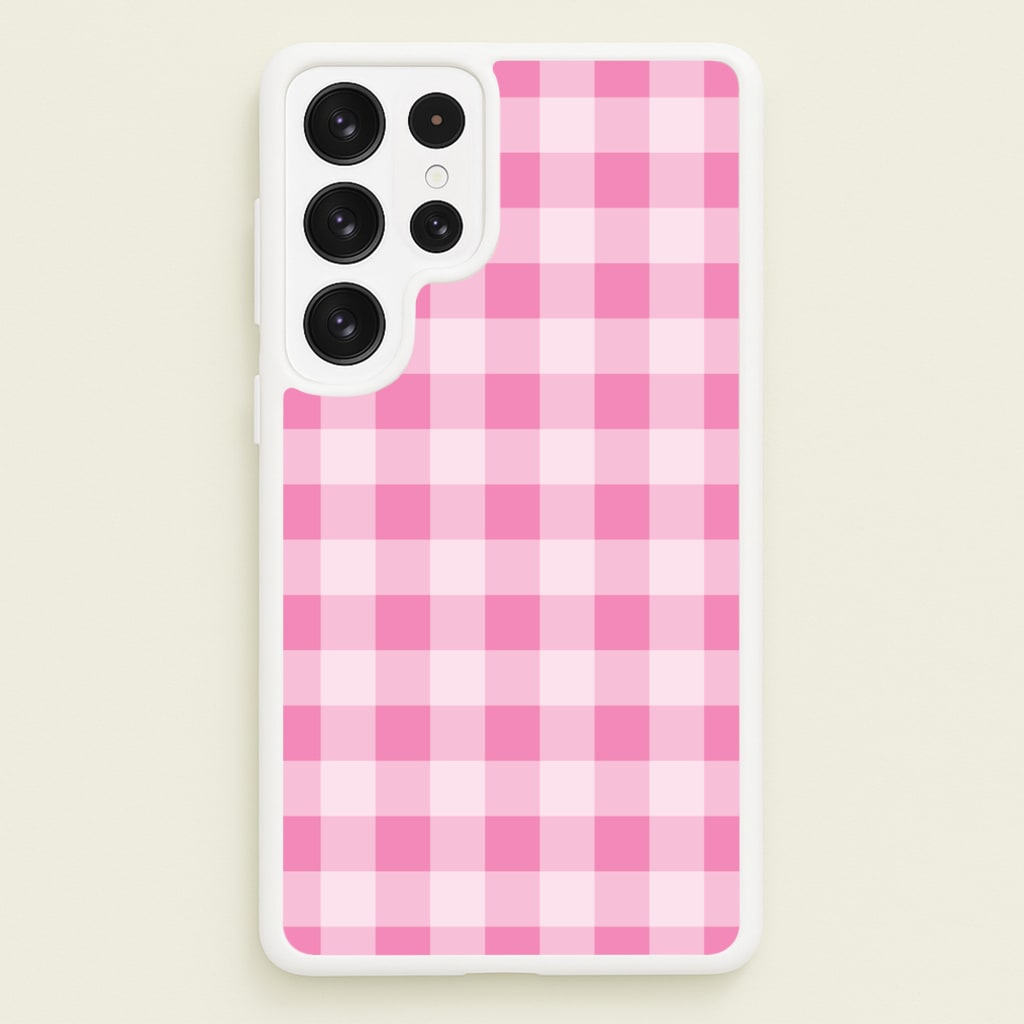 Strawberry Gingham Galaxy S22 Ultra Case