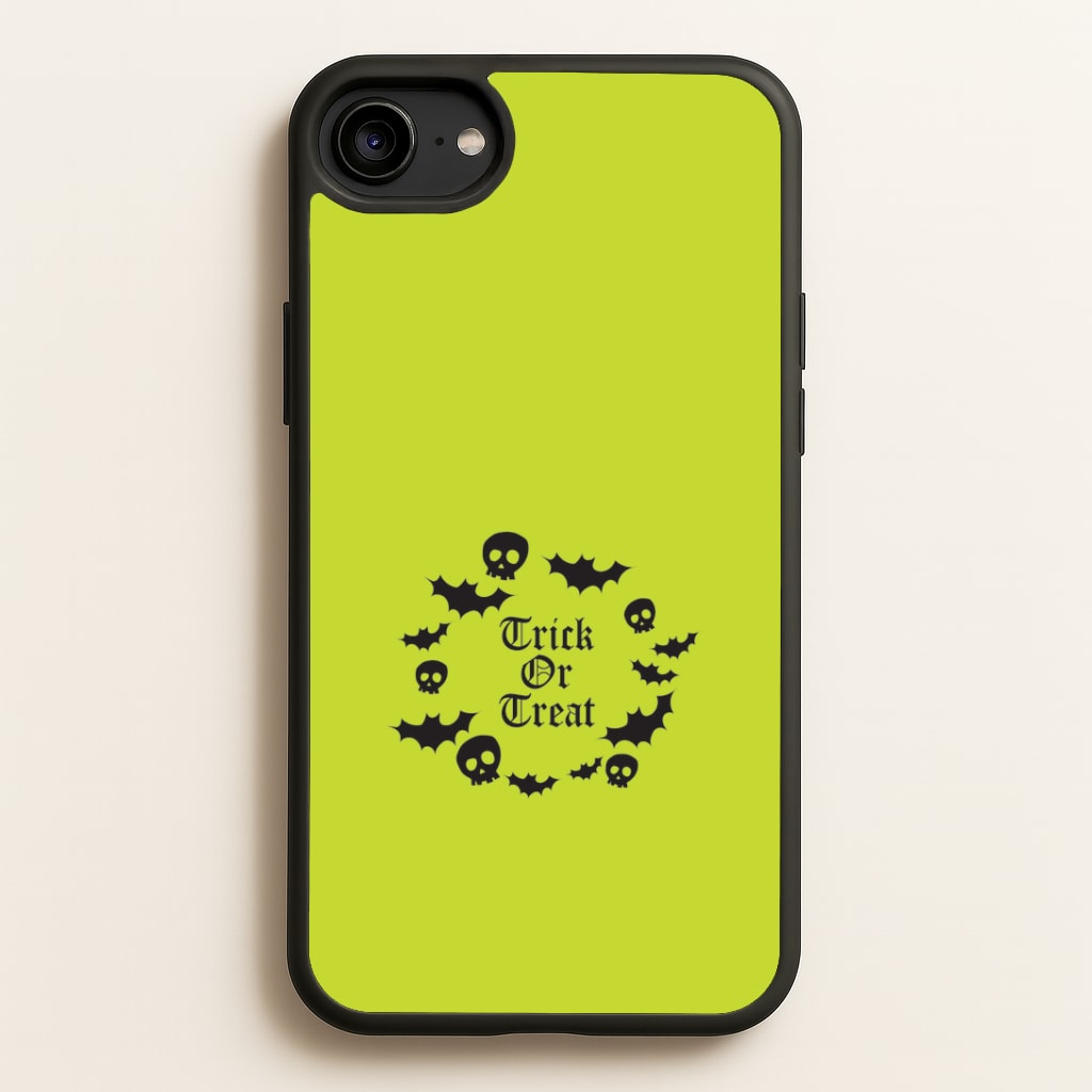 Trick Or Treat Wreath iPhone 6 / 7 / 8 / SE Case