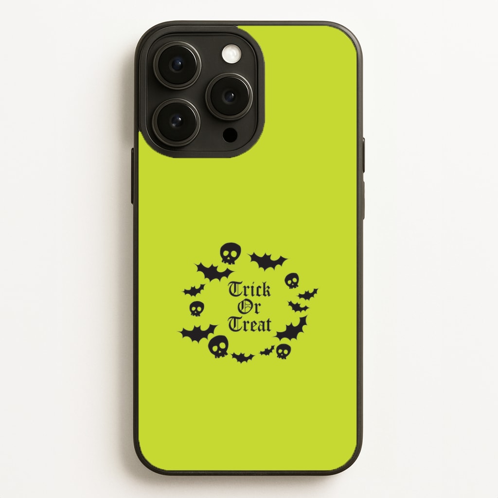 Trick Or Treat Wreath iPhone 16 Pro Max Case