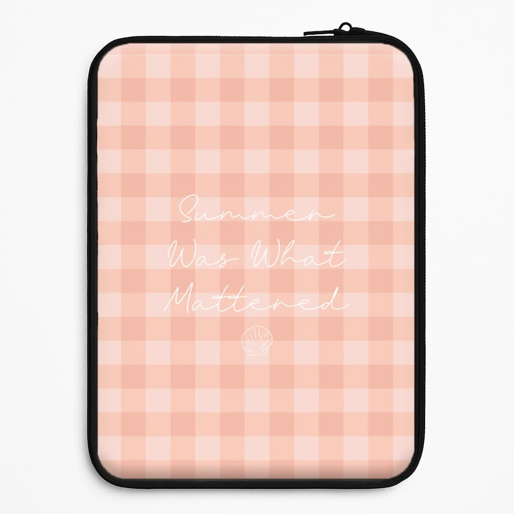 Summer Was What Mattered Universal Laptop Sleeve