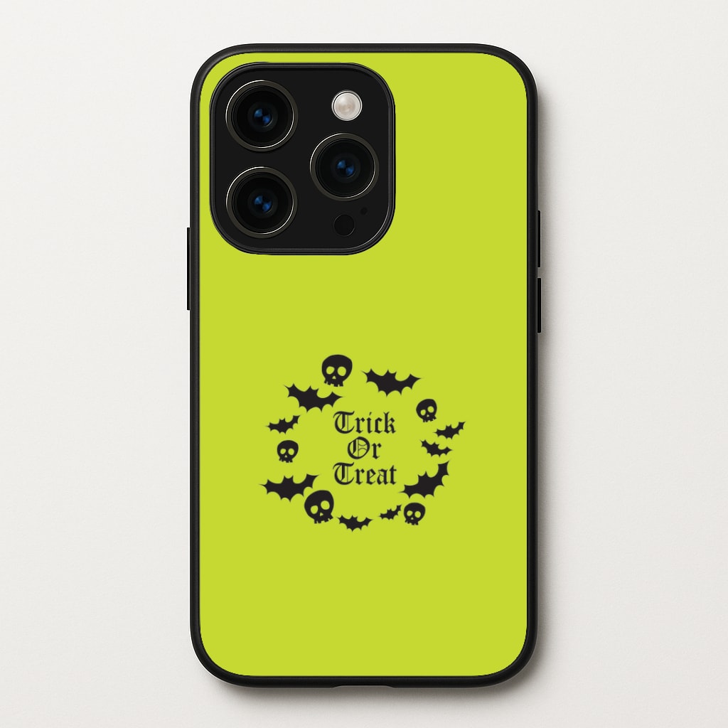 Trick Or Treat Wreath iPhone 15 Pro Case