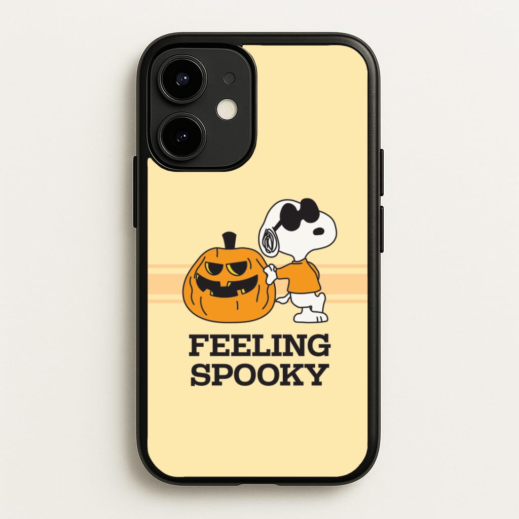 Feeling Spooky Cartoon Beagle iPhone 12 / 12 Pro Case