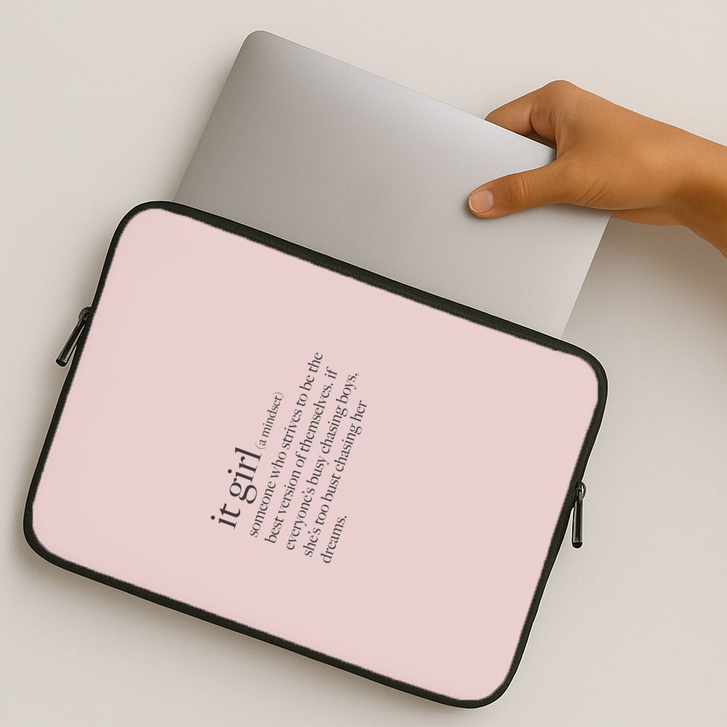 It Girl - Clean Girl Aesthetic MacBook Case