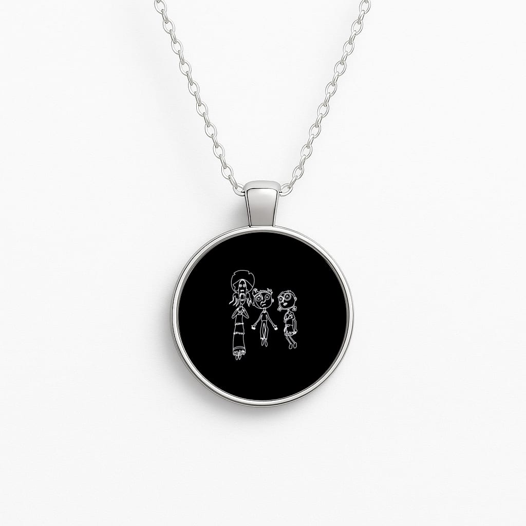 Cor Outline Circle Necklace
