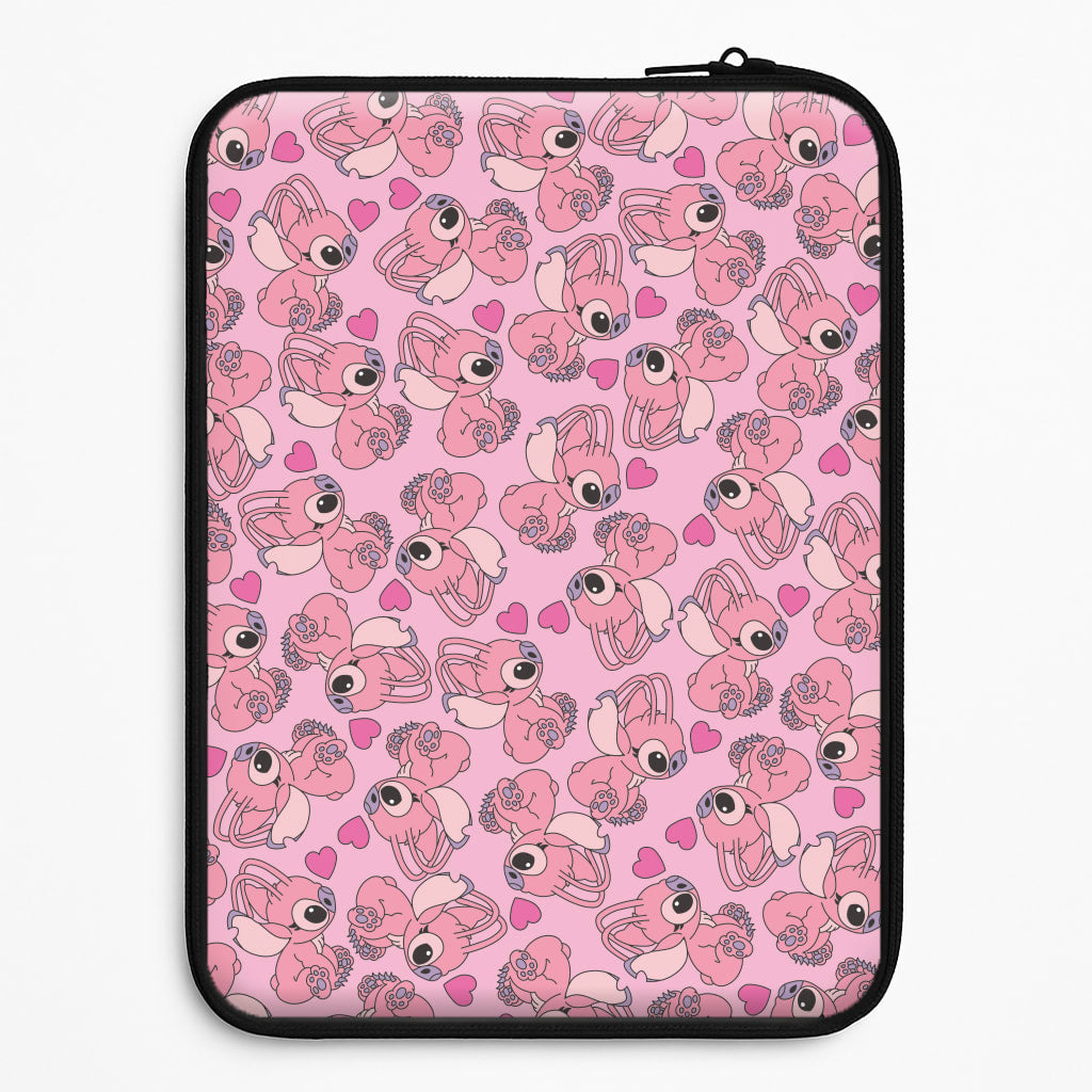 Love Heart Pattern - Pink Alien Universal Laptop Sleeve