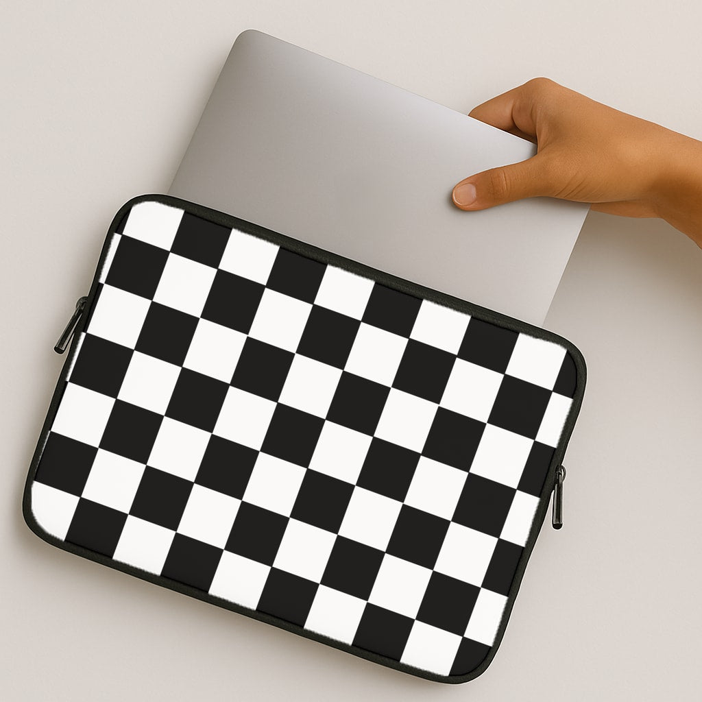 Race Flag - F1 MacBook Case