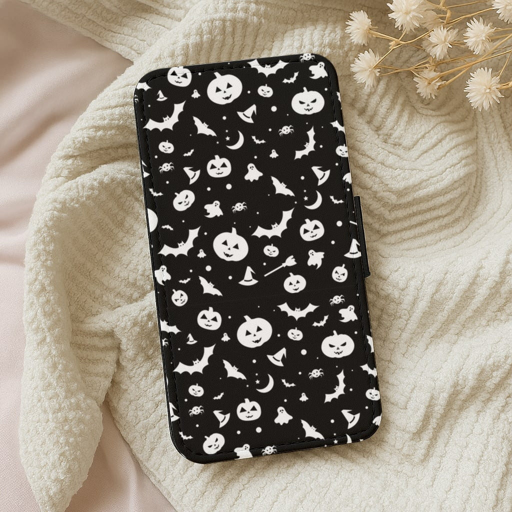 Black and White Halloween Pattern Wallet Phone Case