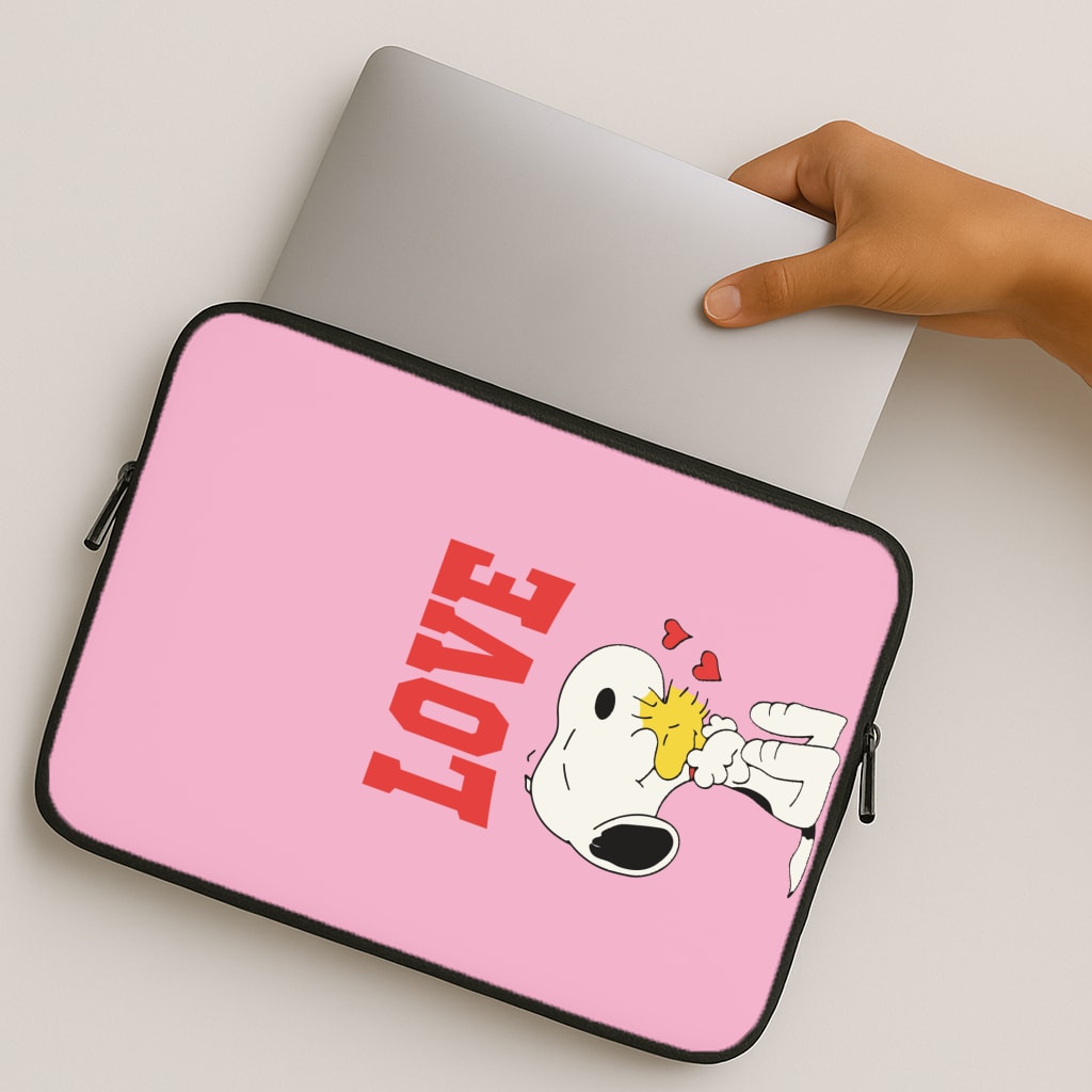Love Cartoon Beagle MacBook Case