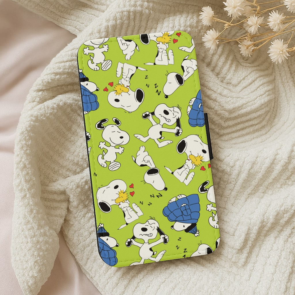 Lime Green Cartoon Beagle Pattern Wallet Phone Case