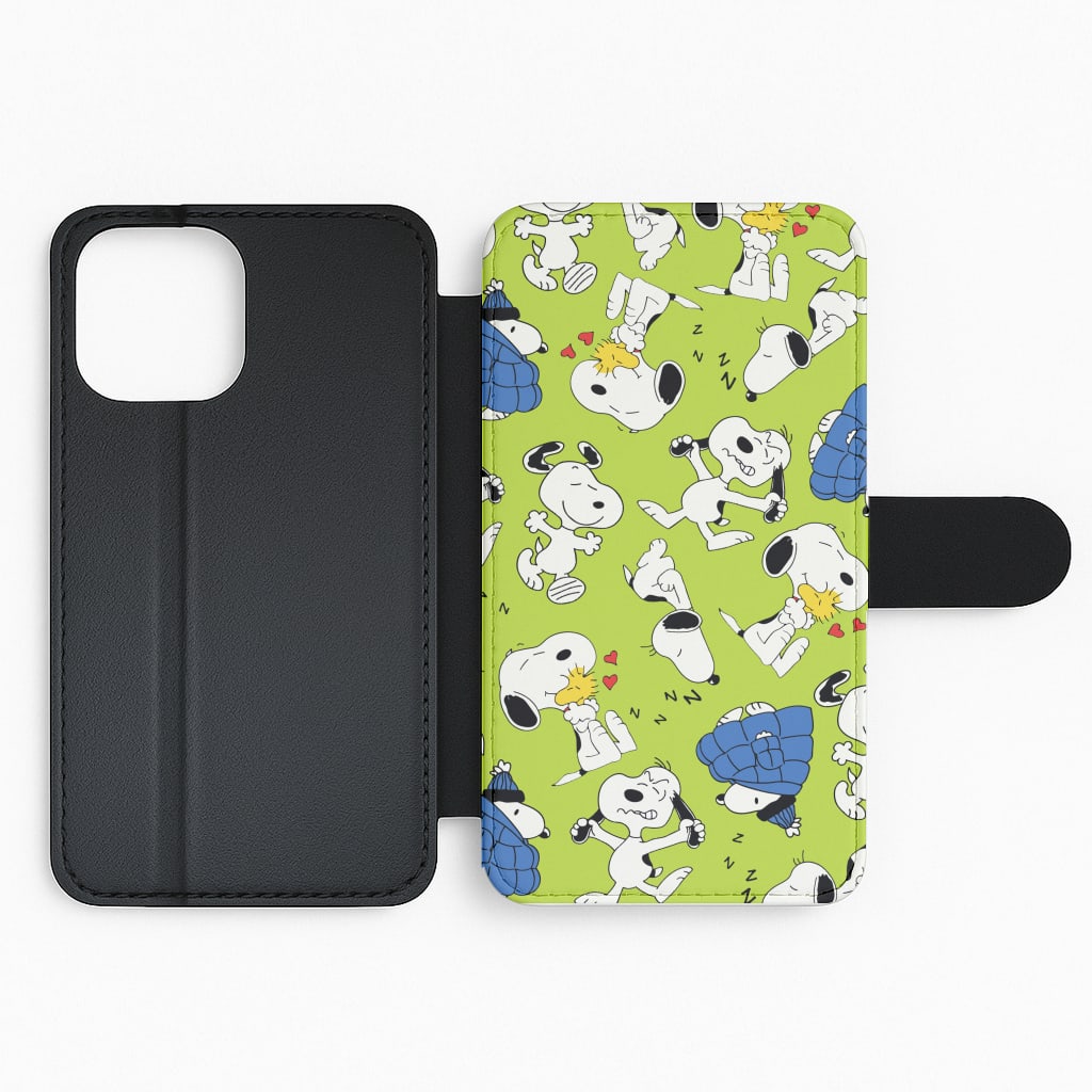 Lime Green Cartoon Beagle Pattern Flip Phone Case