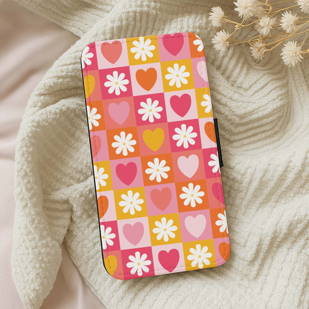 Checked Hearts And Flowers - Spring Patterns Wallet Phone Case