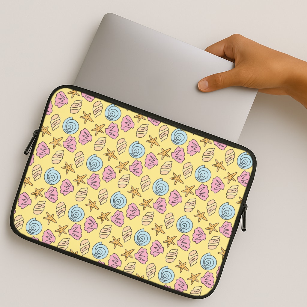 Seashells Pattern 2 MacBook Case