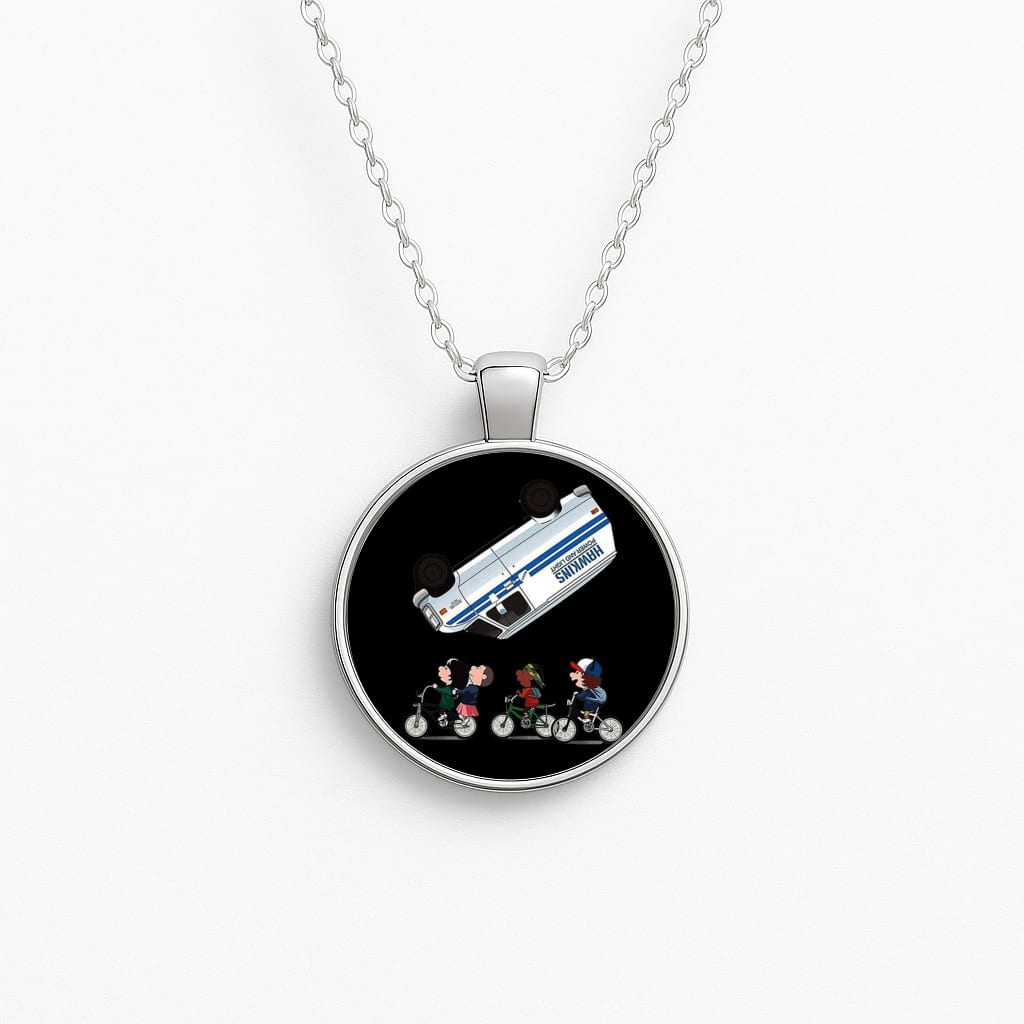 Van Flip Circle Necklace