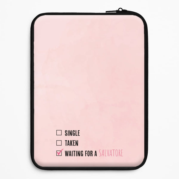 Waiting For A Salvatore - VD Universal Laptop Sleeve