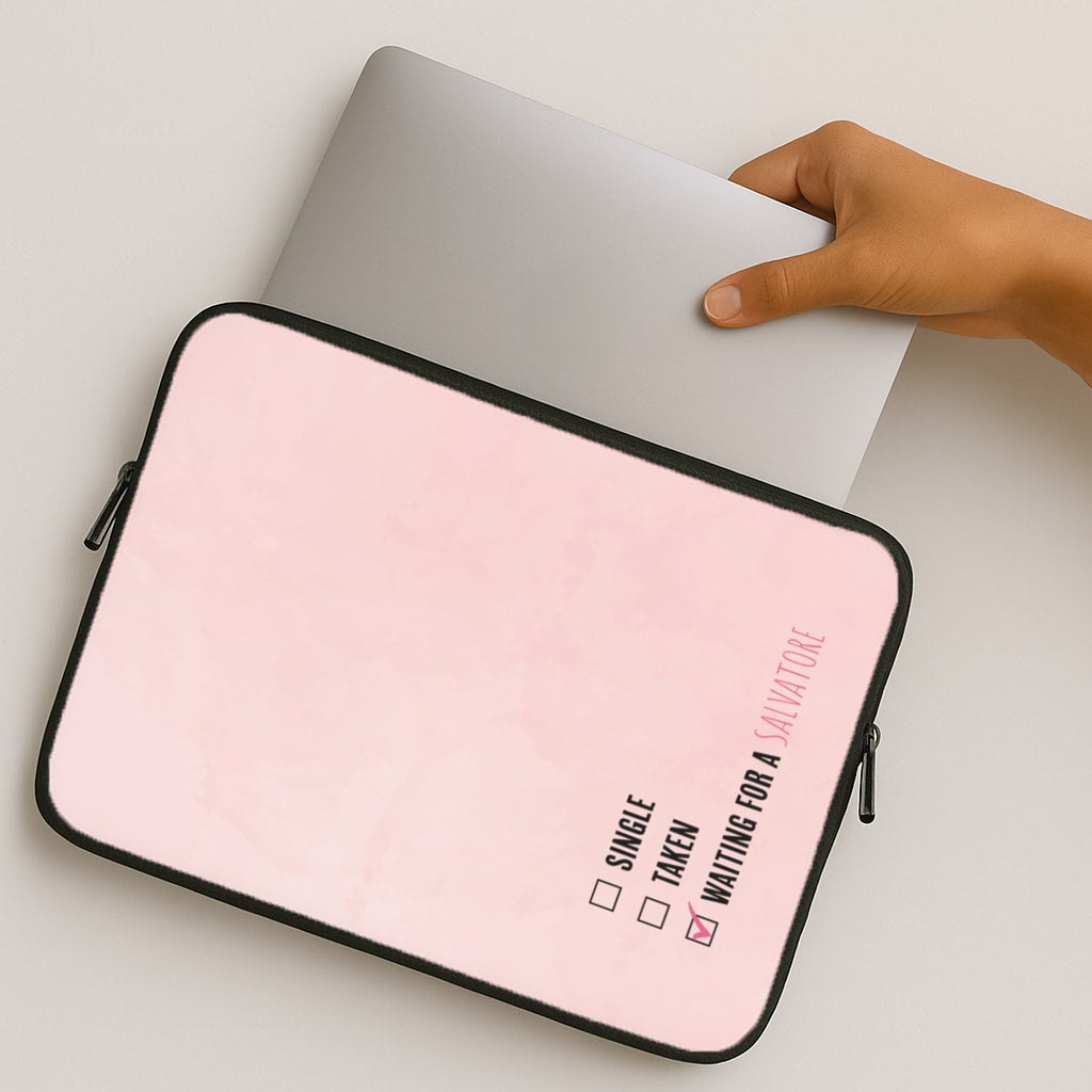 Waiting For A Salvatore - VD MacBook Case
