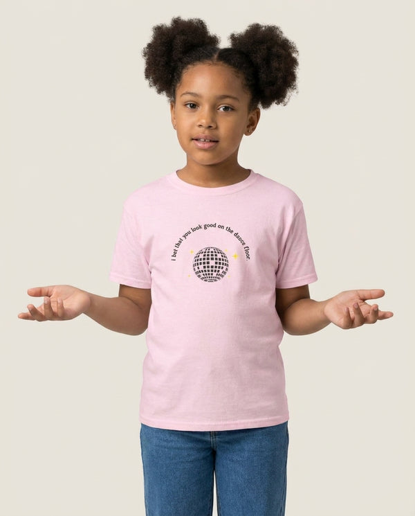 I bet that you look good on the dance floor - Arctic Monkeys Kids T-Shirt — Pink Front, worn