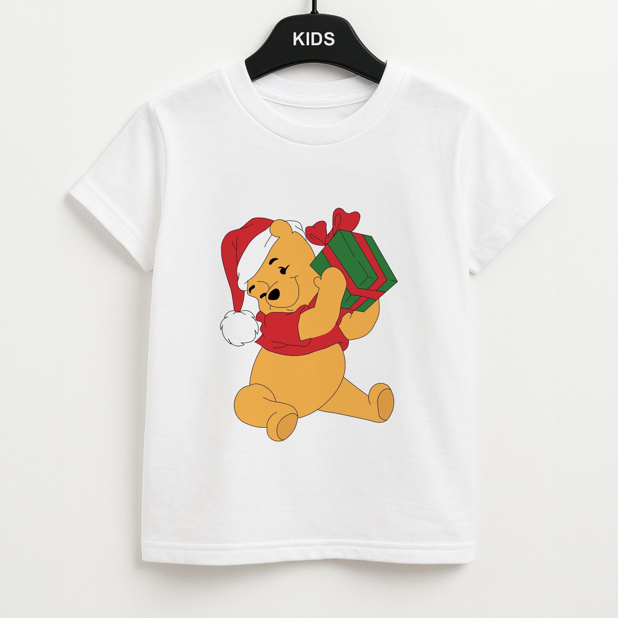 Winnie Christmas Unisex Kids T-Shirt