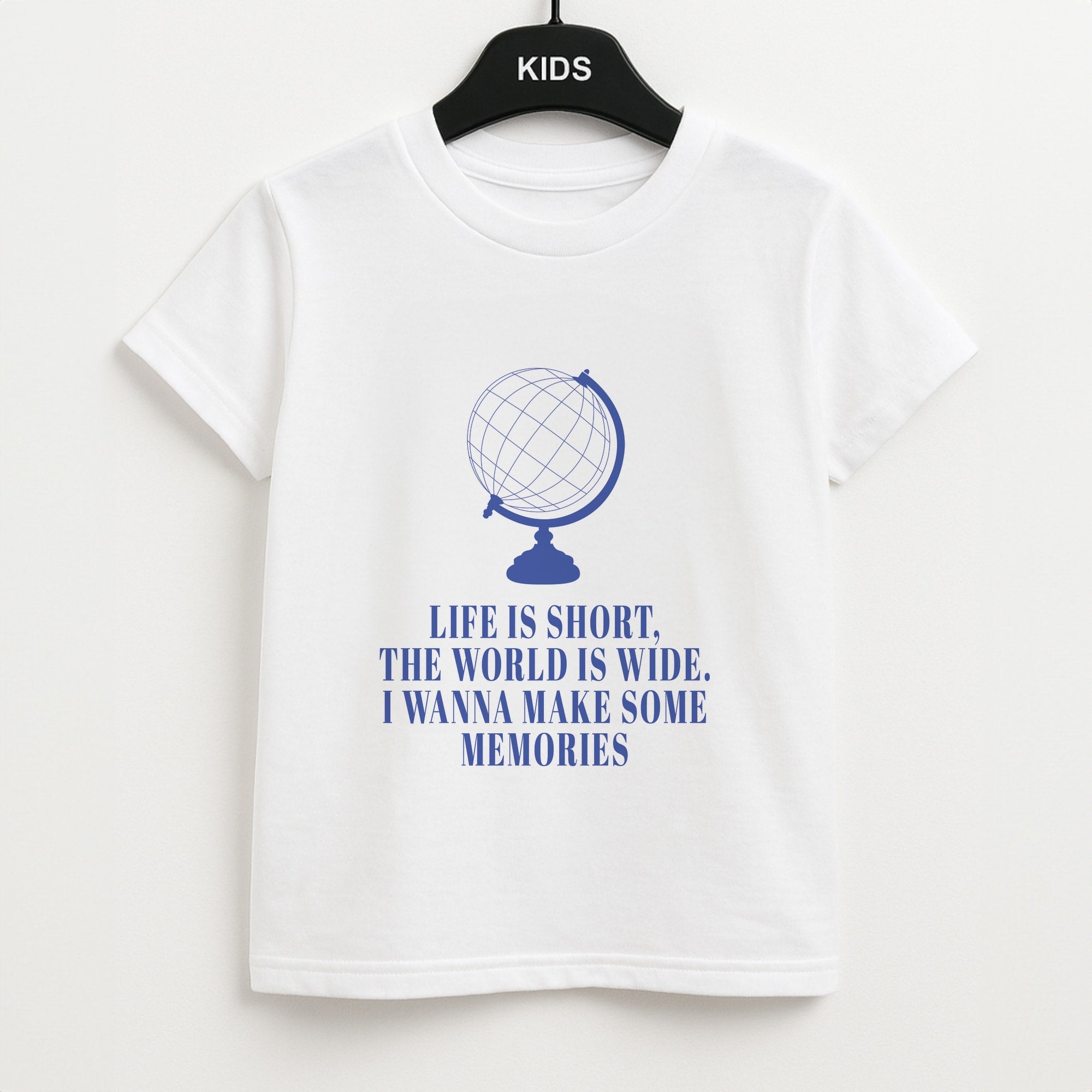 Life Is Short The World Is Wide - Mamma Mia Unisex Kids T-Shirt