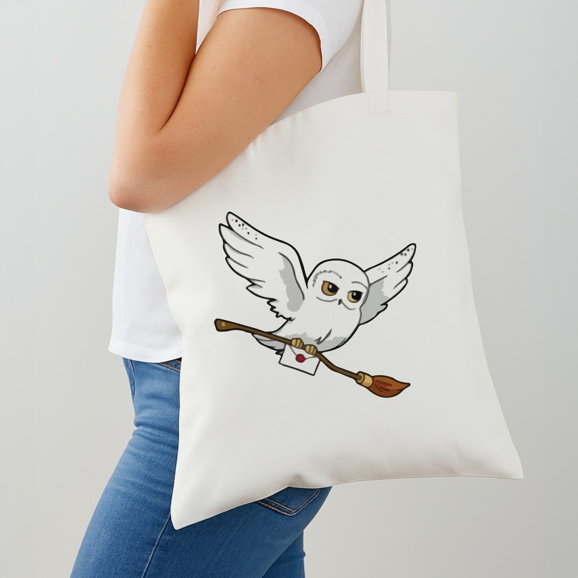 Messenger Owl Hedwig Tote Bag