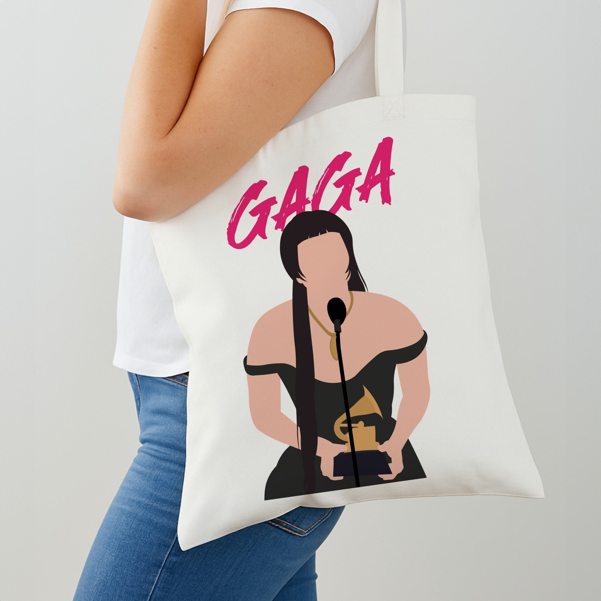 Gaga Award Shoulder Bag