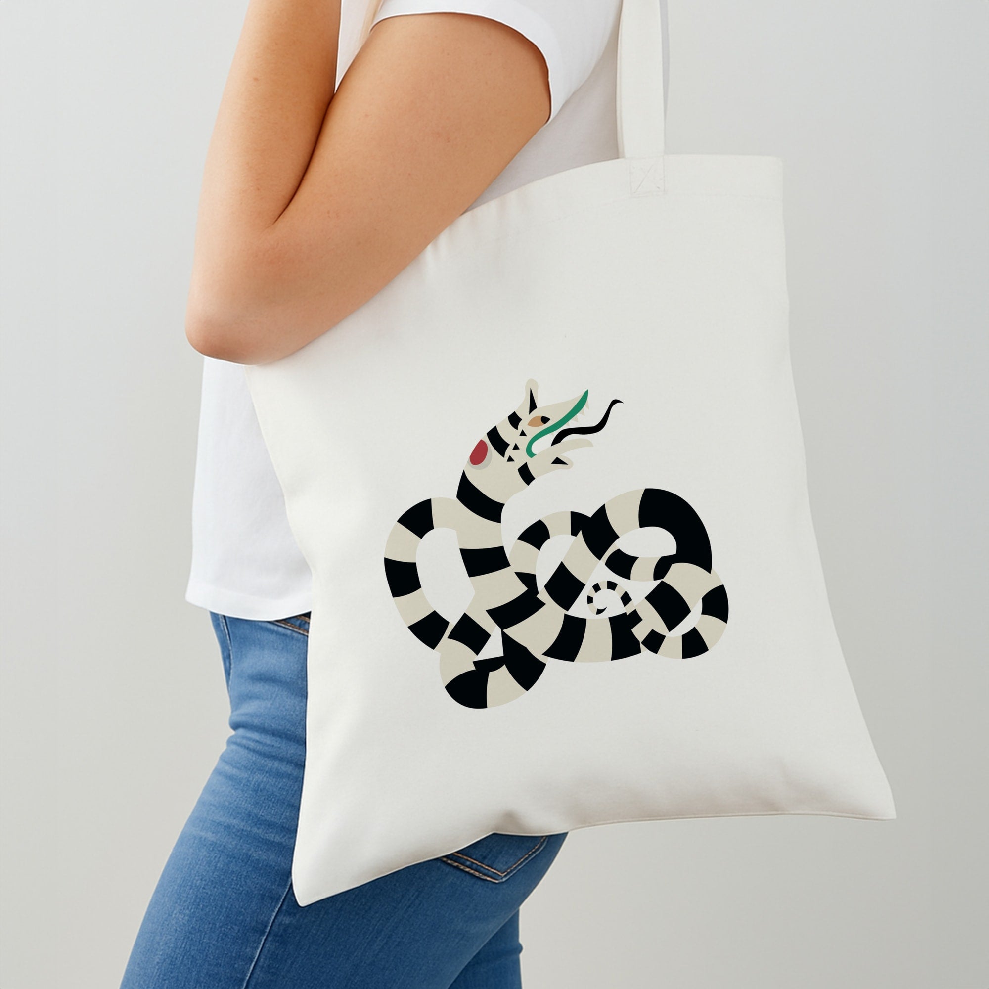 Sandworm - Beetle Halloween Shoulder Bag