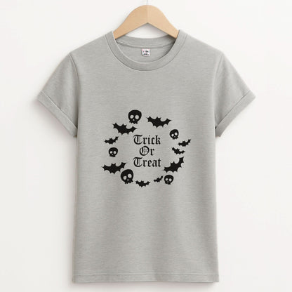Trick Or Treat Wreath Unisex Grey T-Shirt
