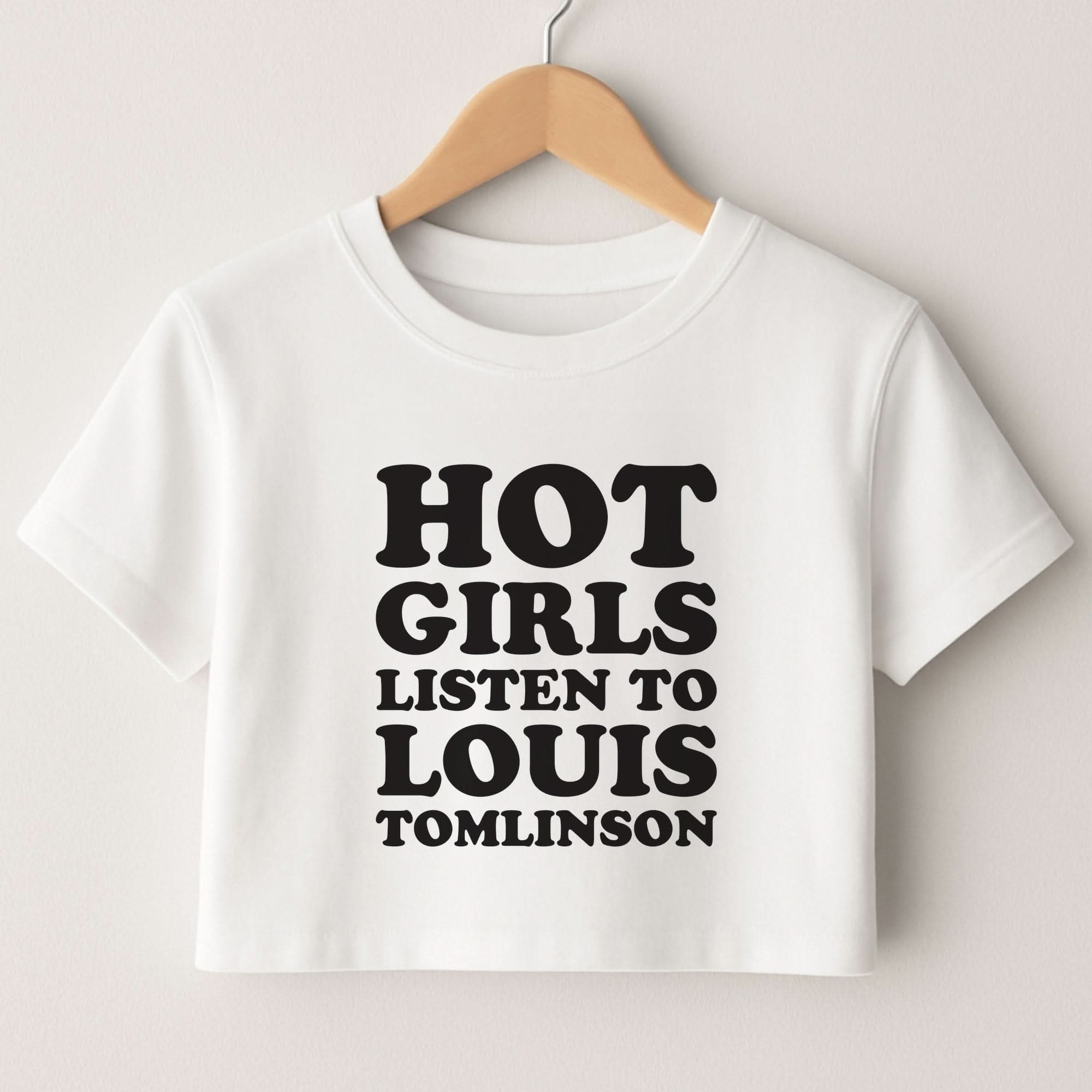 Hot Girls Listen To Louis Crop top