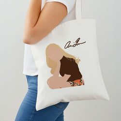 Vintage Pose Shoulder Bag
