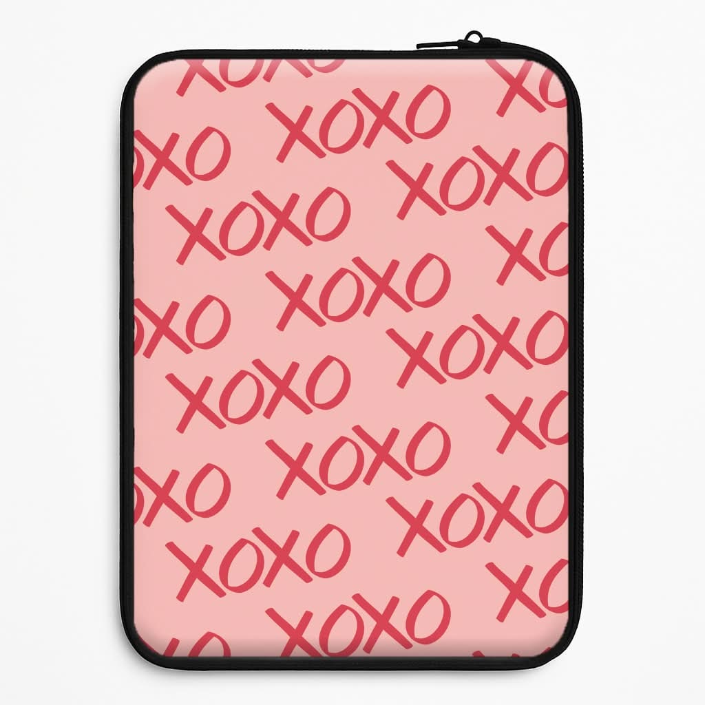XOXO Pattern Laptop Sleeve