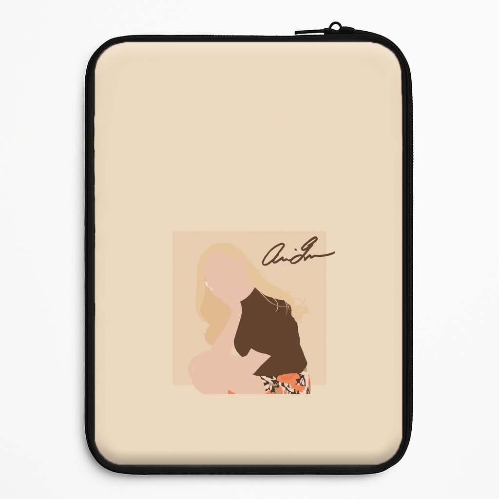 Vintage Pose Laptop Sleeve