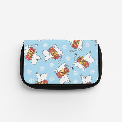 Present And Snowflakes Moom Pattern Pencil Case