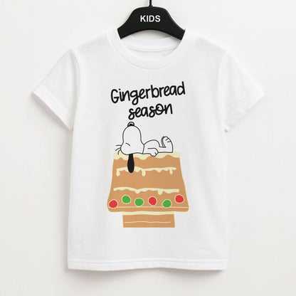Cartoon Beagle Gingerbread House Kids Unisex T-Shirt