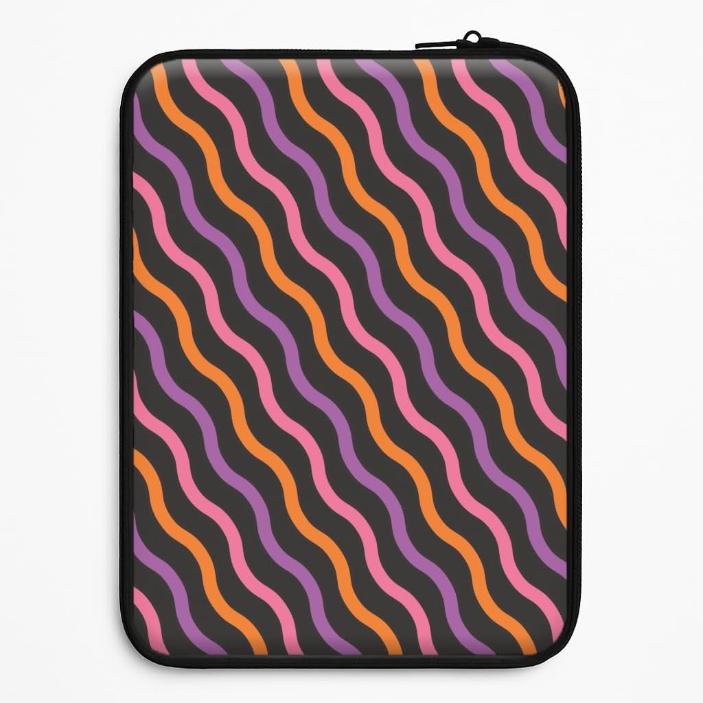 Wavy Abstract Halloween Pattern Universal Laptop Sleeve