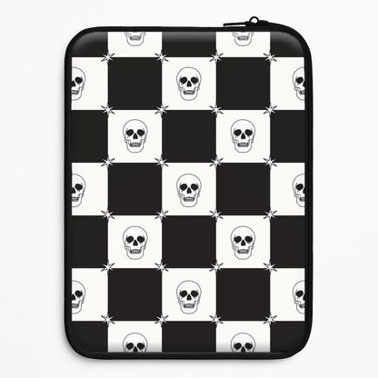 Checkered Skulls Pattern Universal Laptop Sleeve