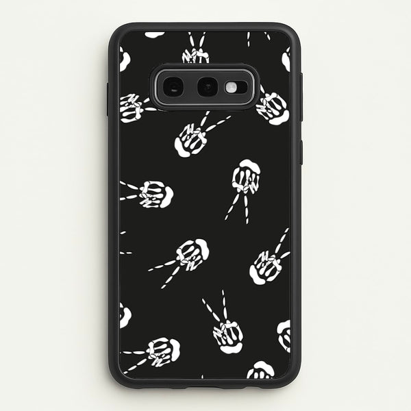 Skeleton Fingers - Halloween  - Halloween Phone Case for Galaxy S10e