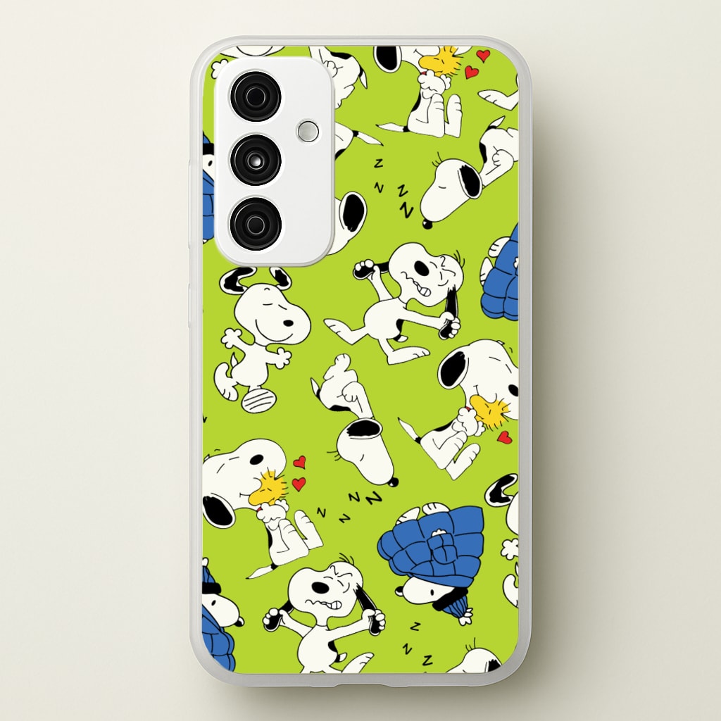 Lime Green Cartoon Beagle Pattern  - Snoopy Phone Case for Galaxy A55