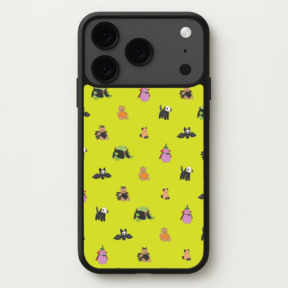 Halloween Plushies Pattern III - Halloween iPhone 17 Pro Case