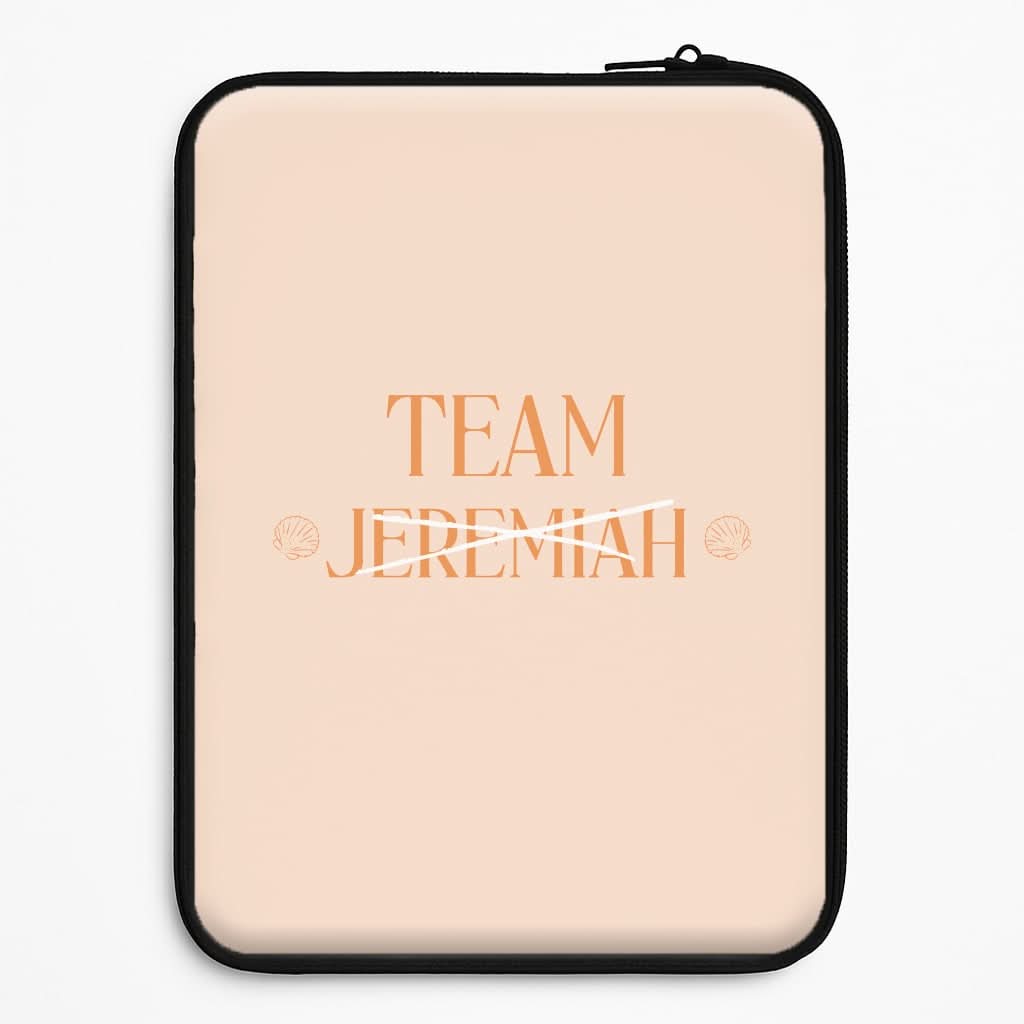 Seashells Team Jeremiah Laptop Sleeve